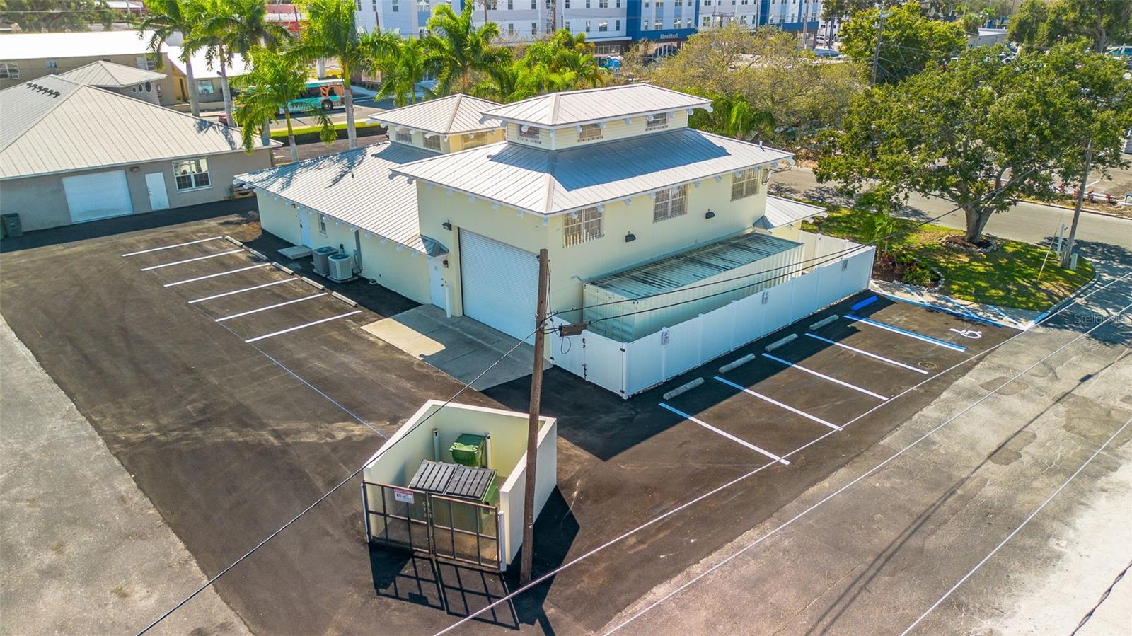 Image 4 of 69 For 525 8th Street W