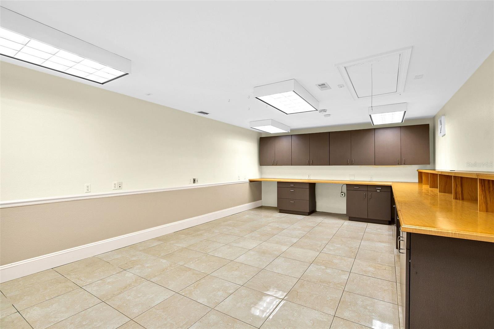 Image 49 of 69 For 525 8th Street W