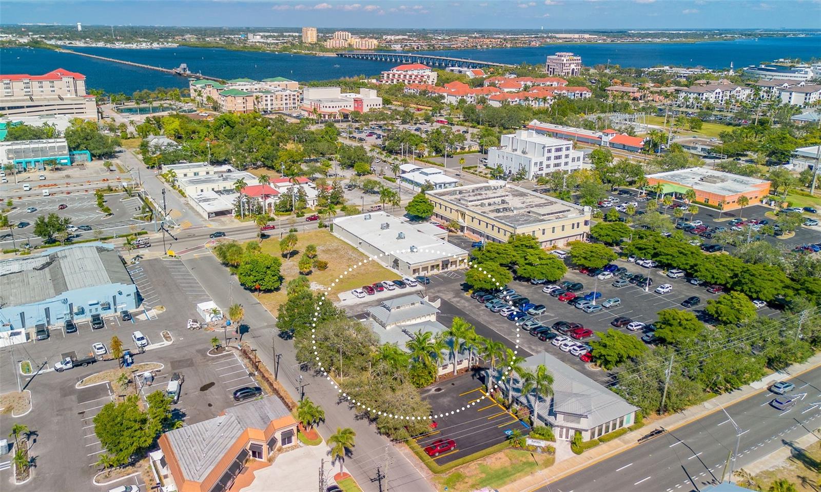 Image 9 of 69 For 525 8th Street W
