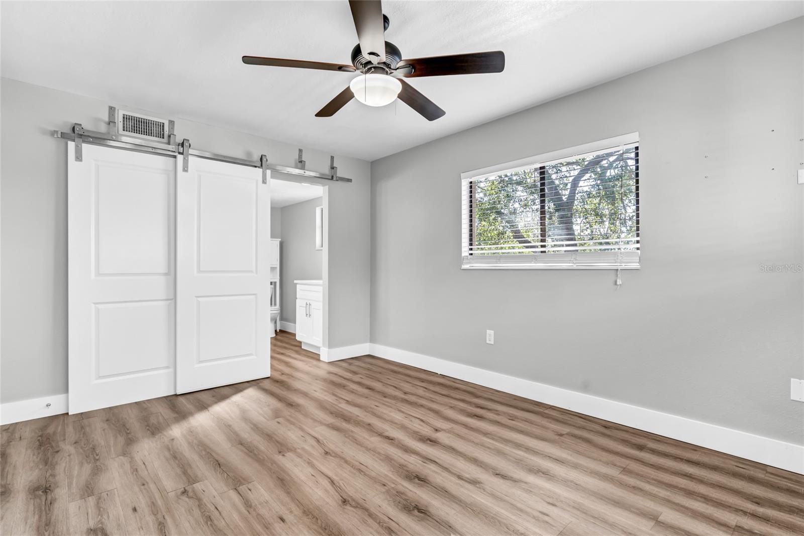 Image 15 of 39 For 5684 Baywater Drive