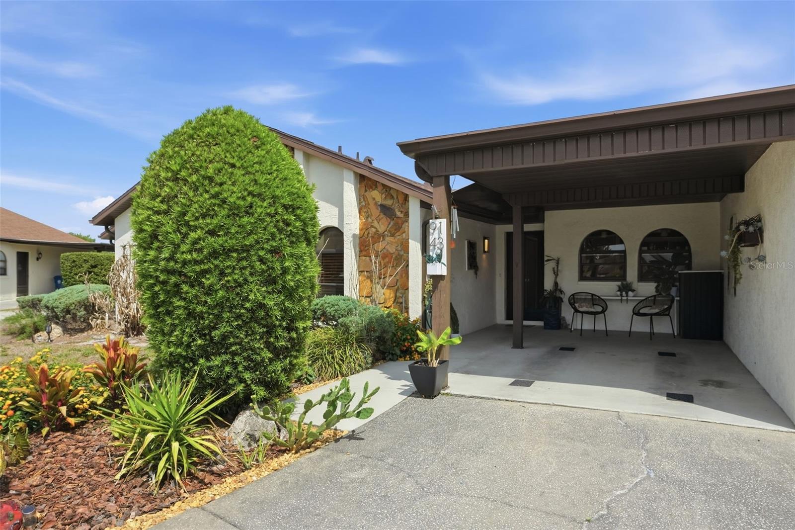Image 3 of 74 For 9143 Lingrove Road