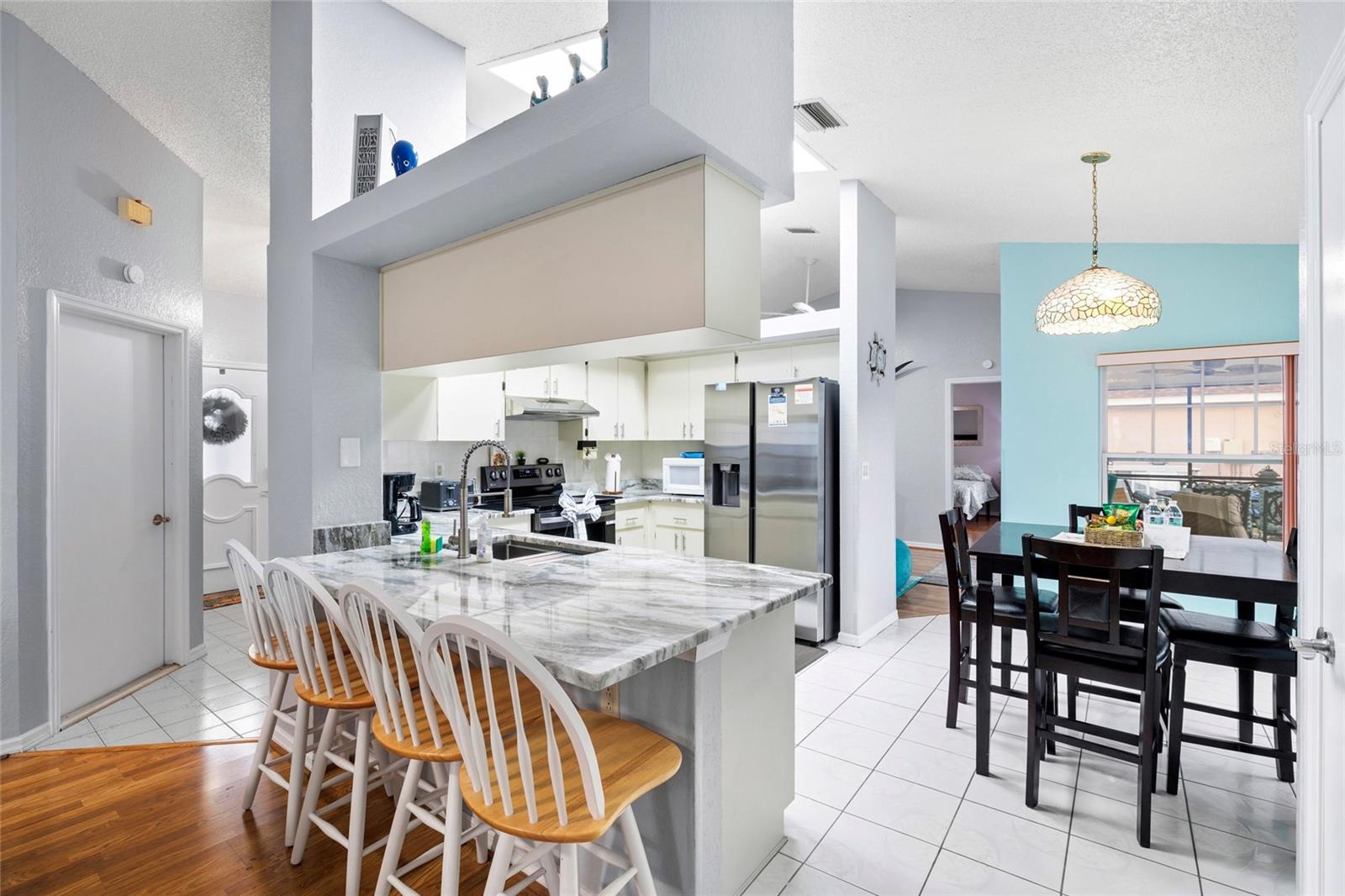 Image 7 of 32 For 11263 Murraysville Drive