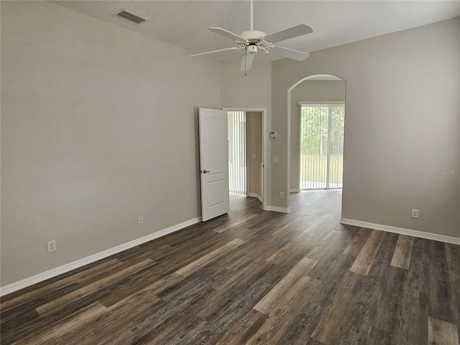 Image 23 of 32 For 21144 Tyrell Way