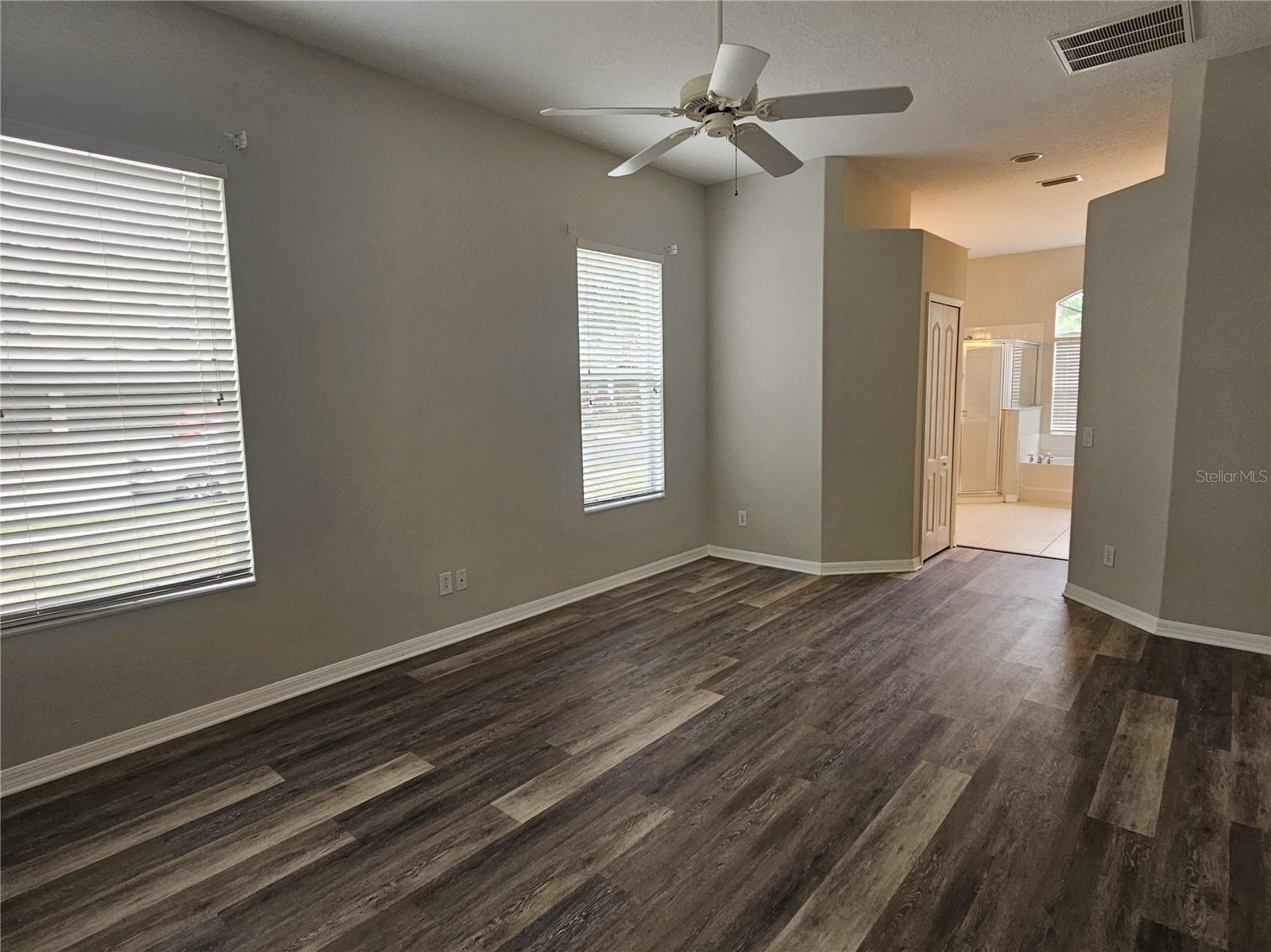 Image 26 of 32 For 21144 Tyrell Way