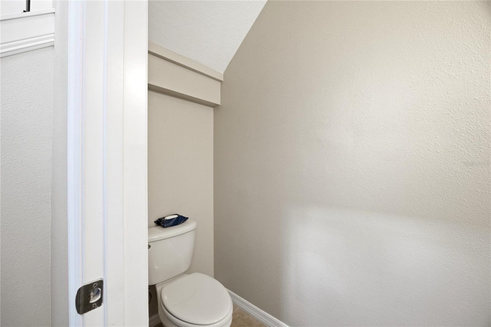 Image 16 of 37 For 1033 Blackwater Drive