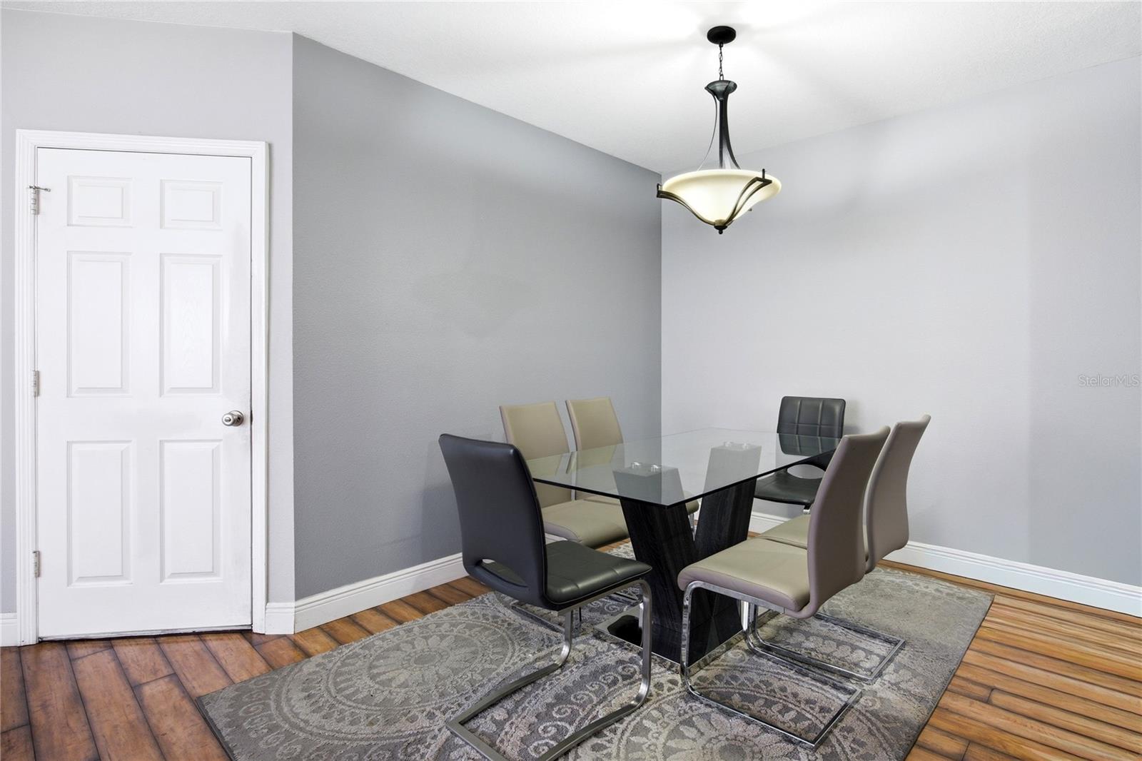 Image 5 of 37 For 1033 Blackwater Drive