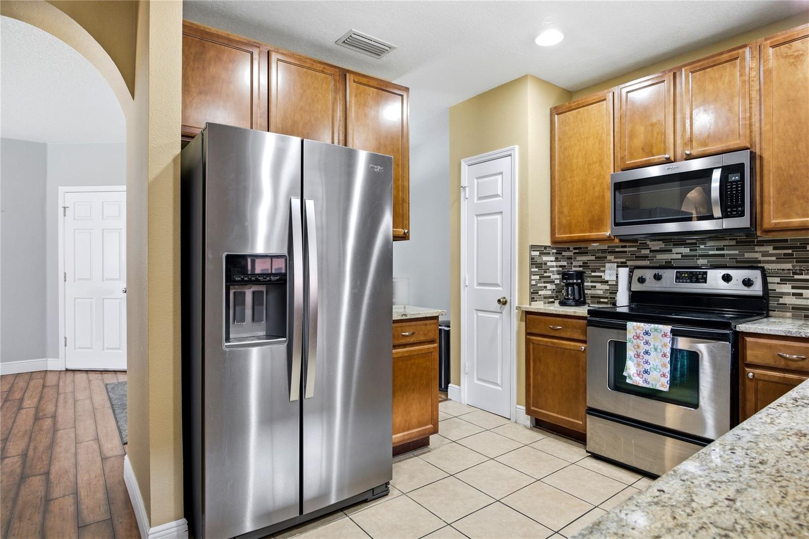 Image 9 of 37 For 1033 Blackwater Drive
