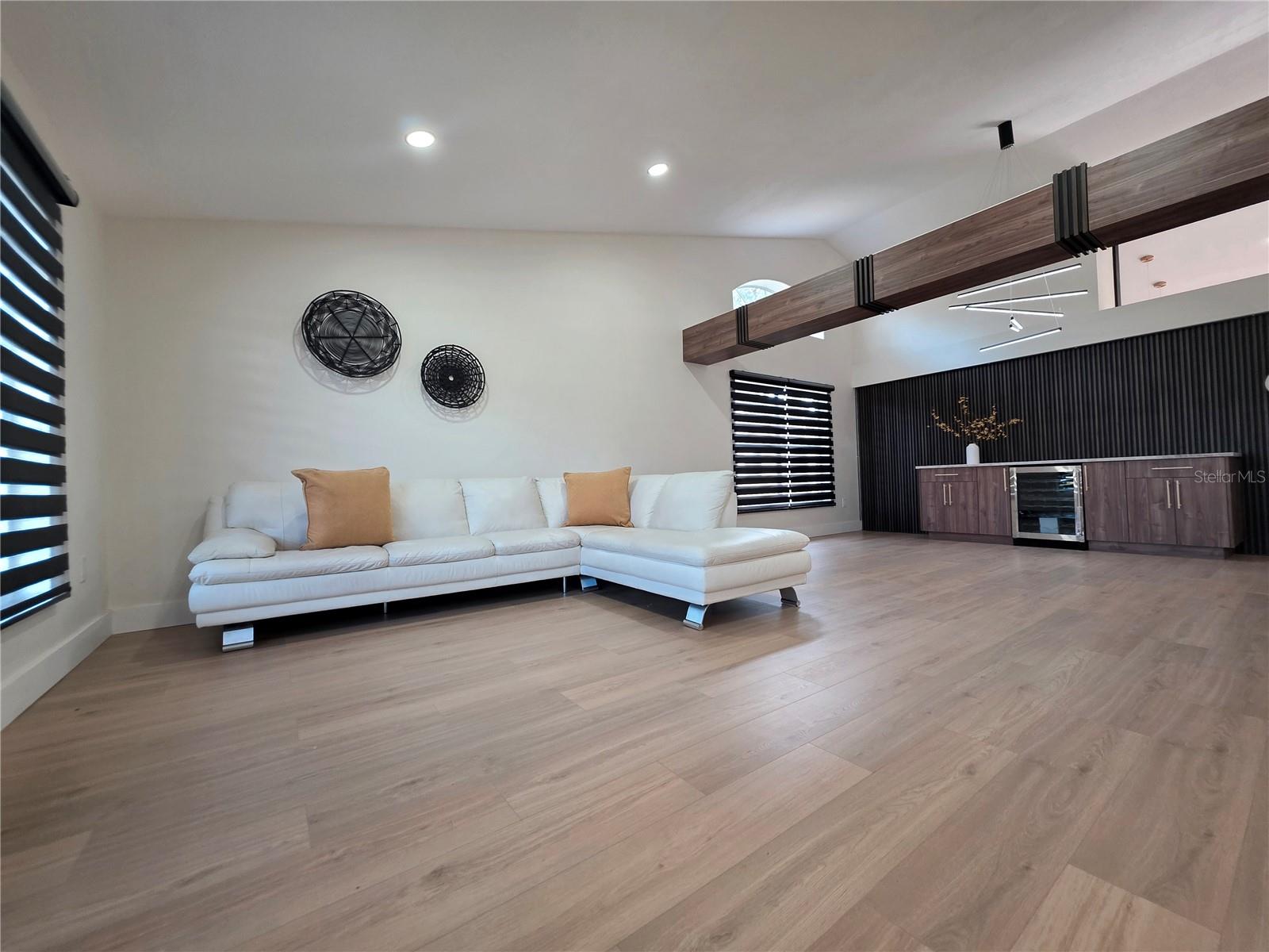Image 15 of 81 For 2796 Challenger Drive