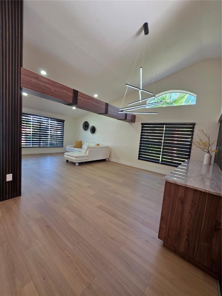 Image 23 of 81 For 2796 Challenger Drive