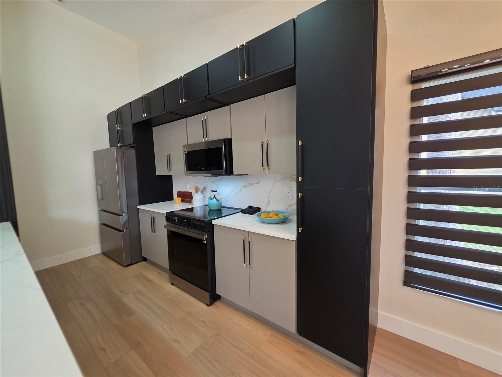 Image 29 of 81 For 2796 Challenger Drive