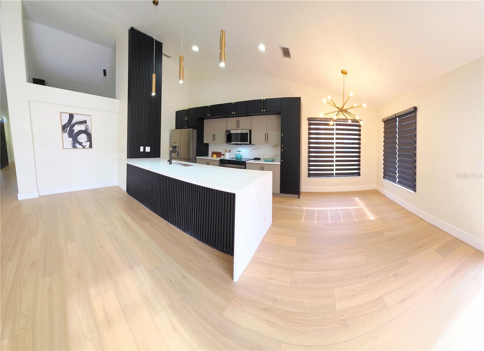 Image 36 of 81 For 2796 Challenger Drive