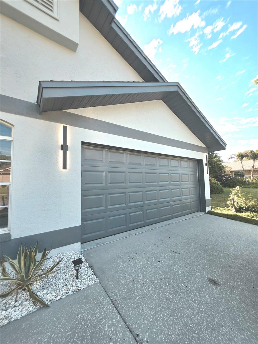 Image 4 of 81 For 2796 Challenger Drive