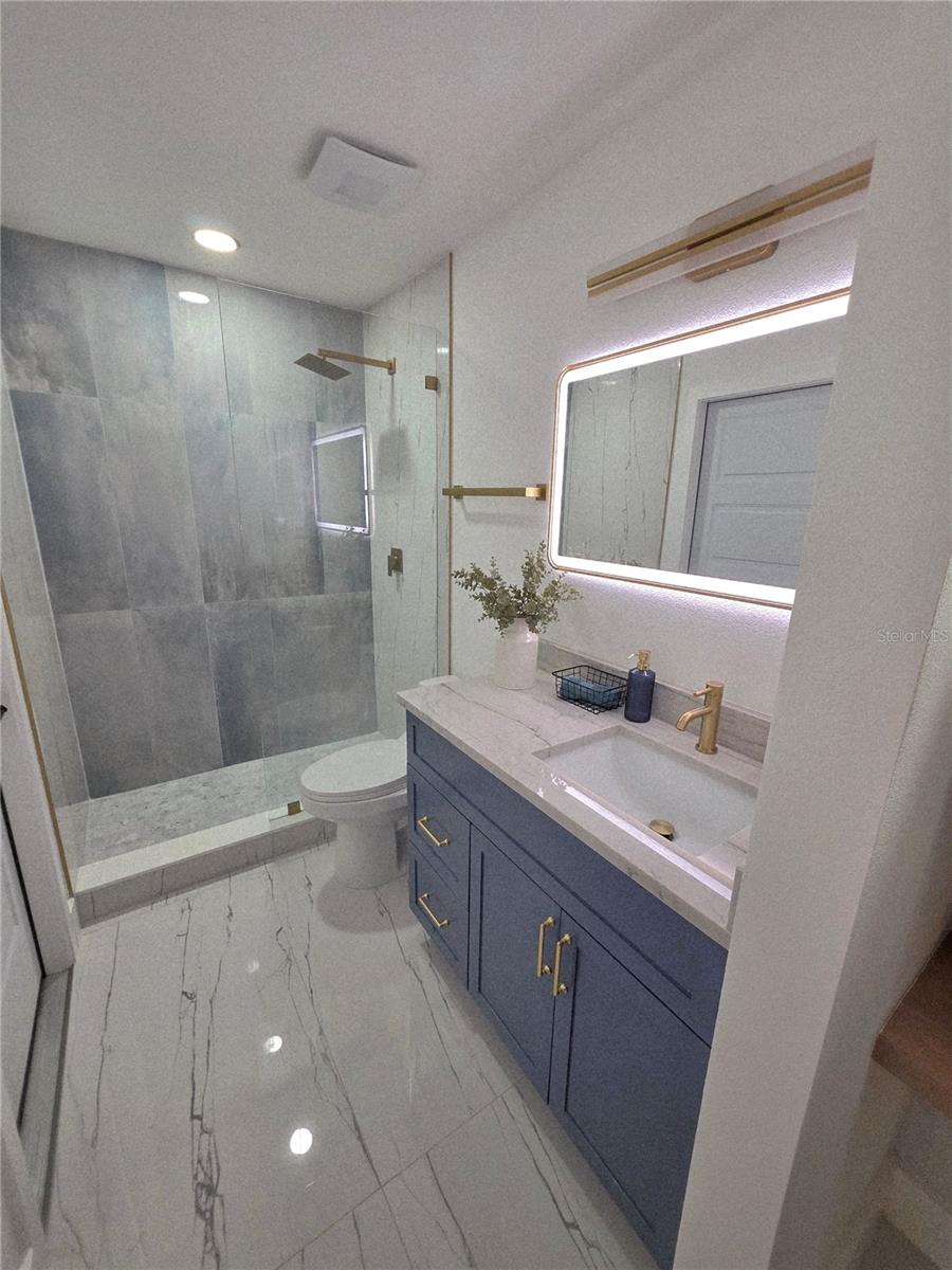 Image 40 of 81 For 2796 Challenger Drive