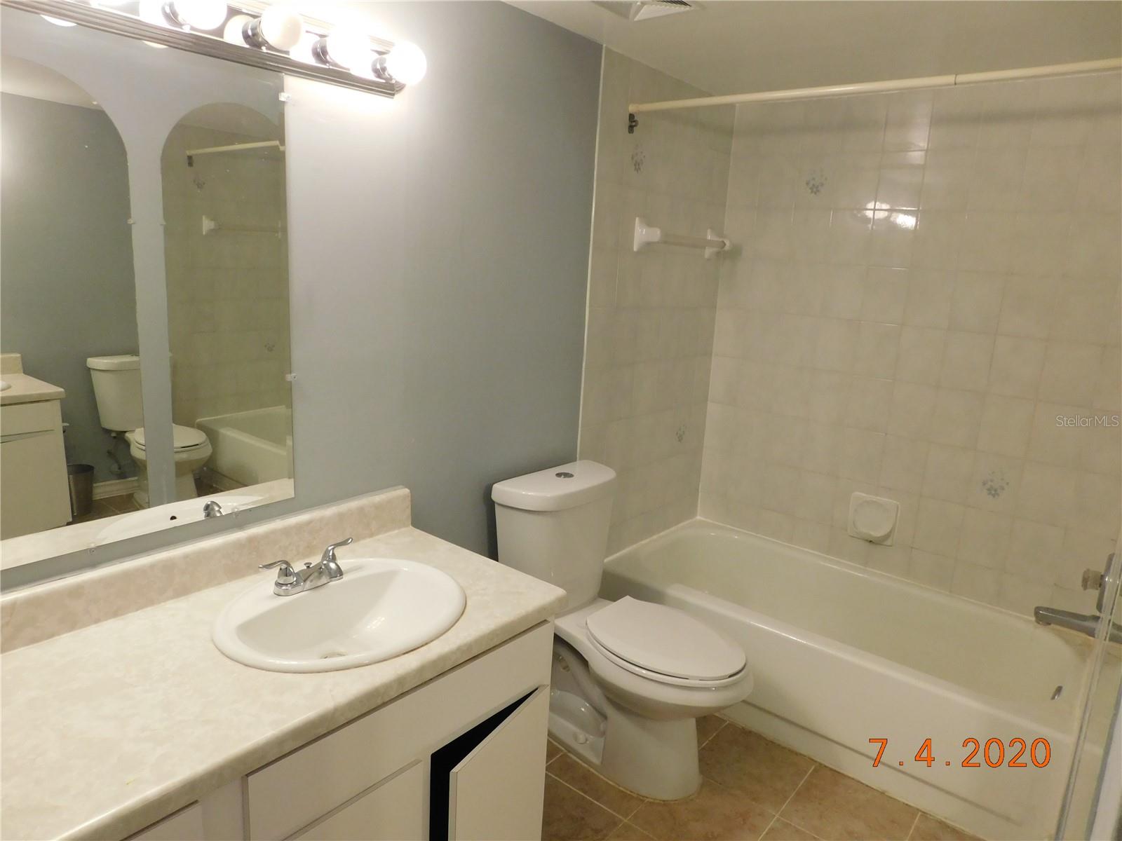 Image 6 of 9 For 6314 Newtown Circle 14b3