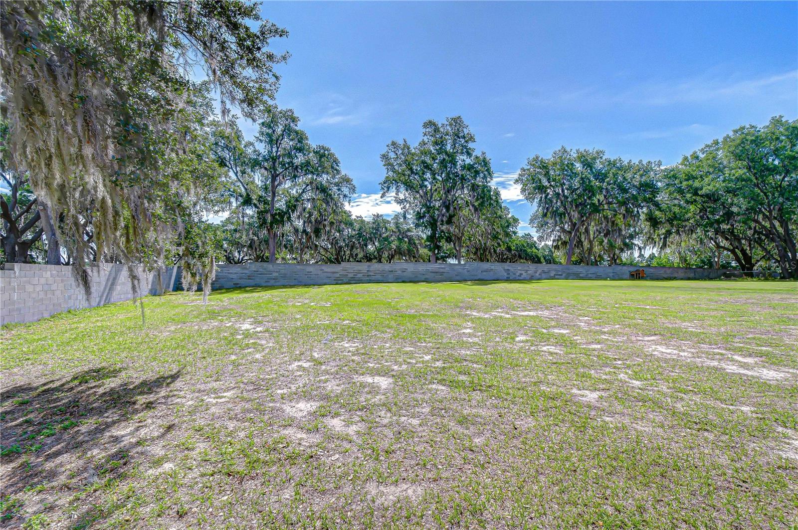 Image 26 of 32 For 1419 Seffner Valrico Road