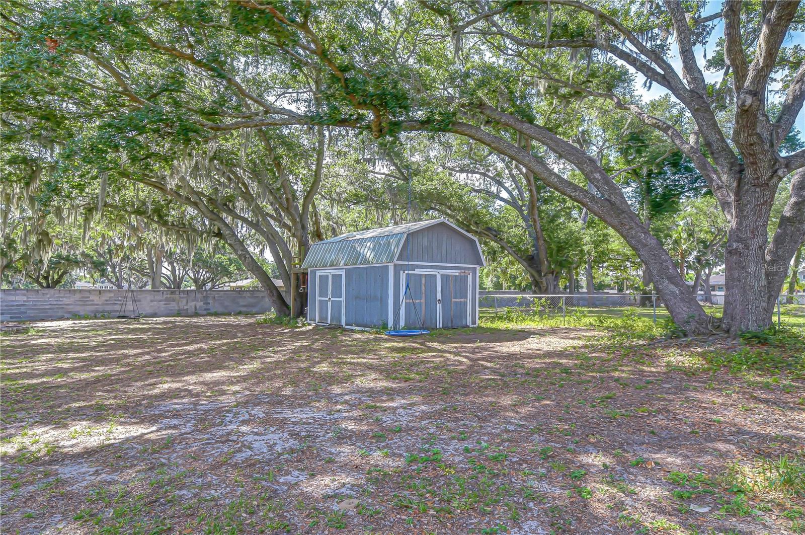 Image 5 of 32 For 1419 Seffner Valrico Road