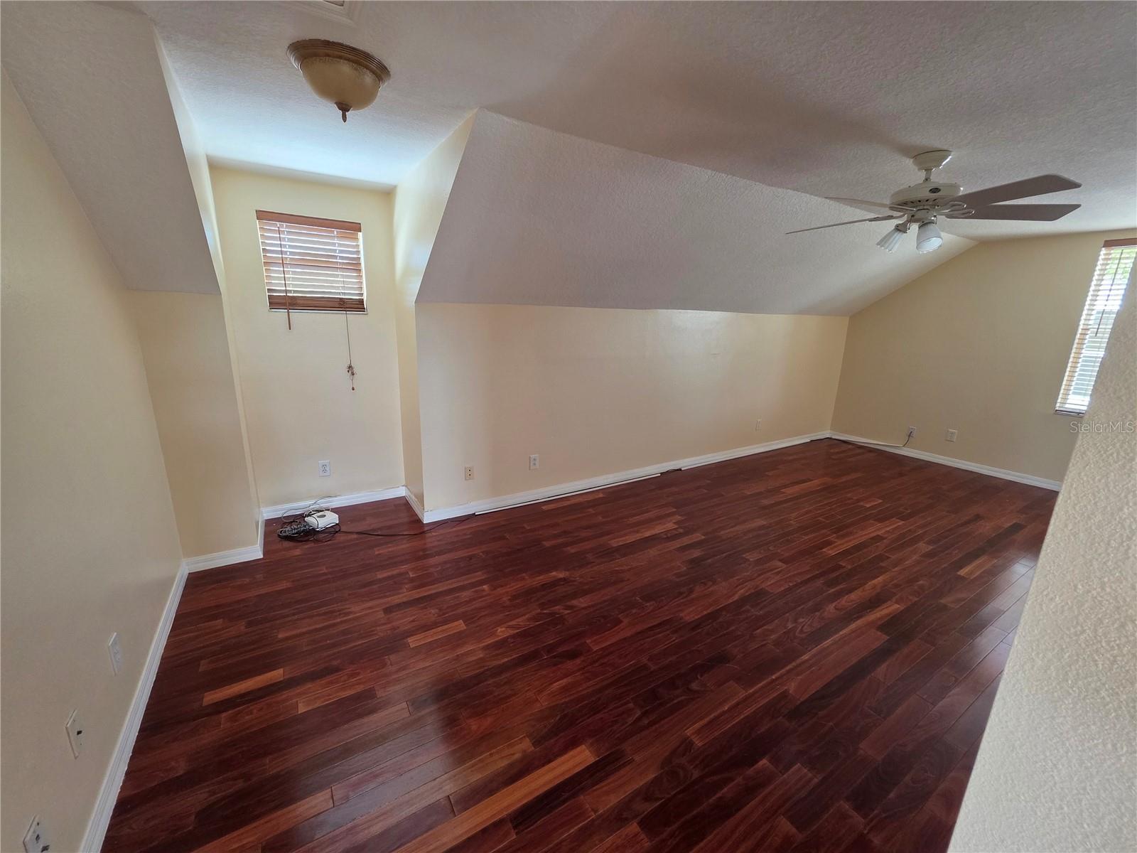 Image 15 of 26 For 1690 Meadow Oak Lane