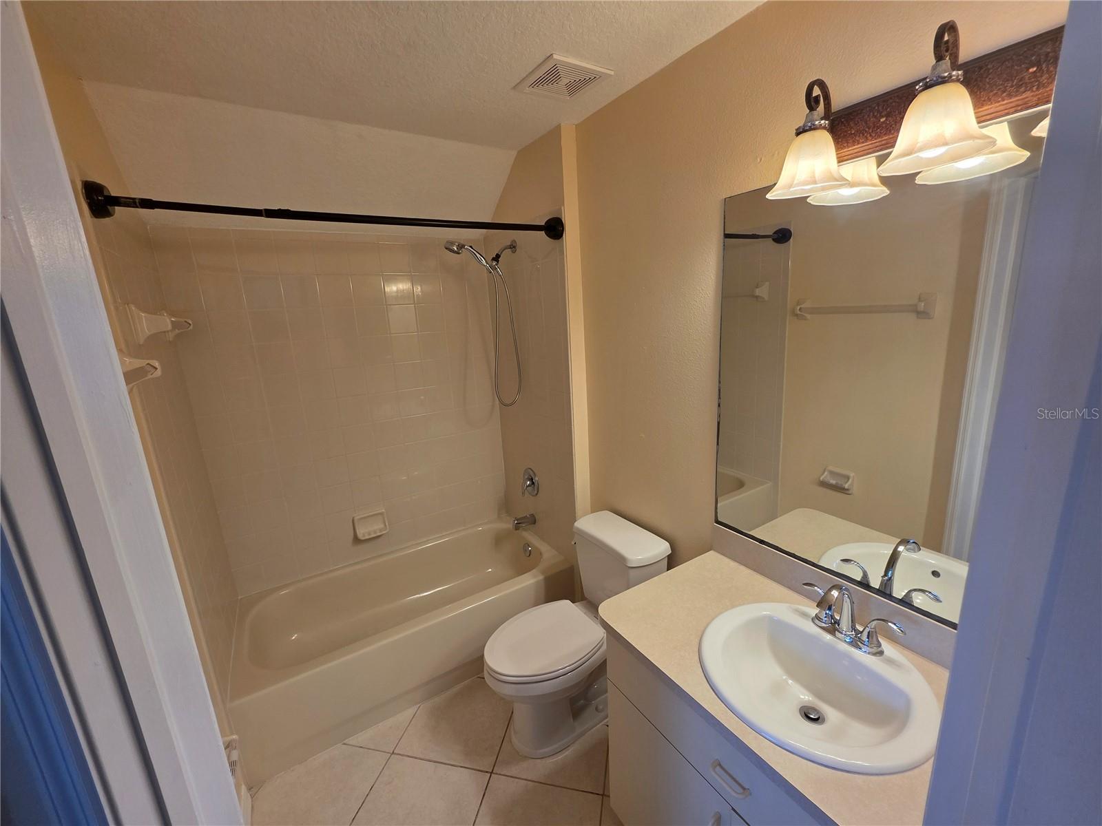 Image 20 of 26 For 1690 Meadow Oak Lane
