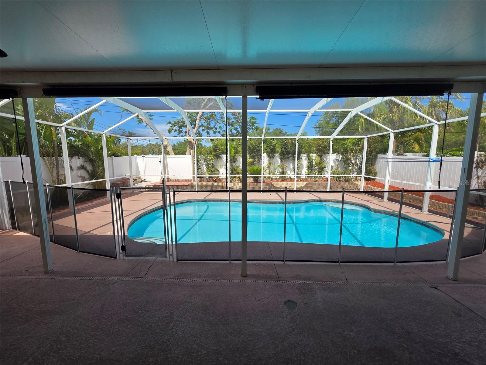Image 24 of 26 For 1690 Meadow Oak Lane