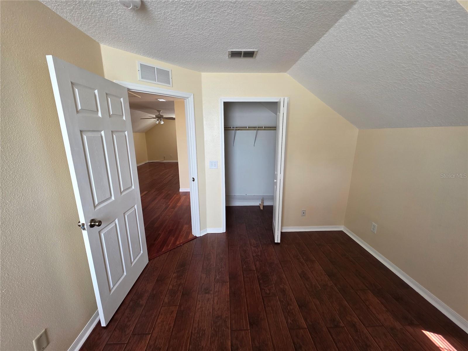 Image 6 of 26 For 1690 Meadow Oak Lane