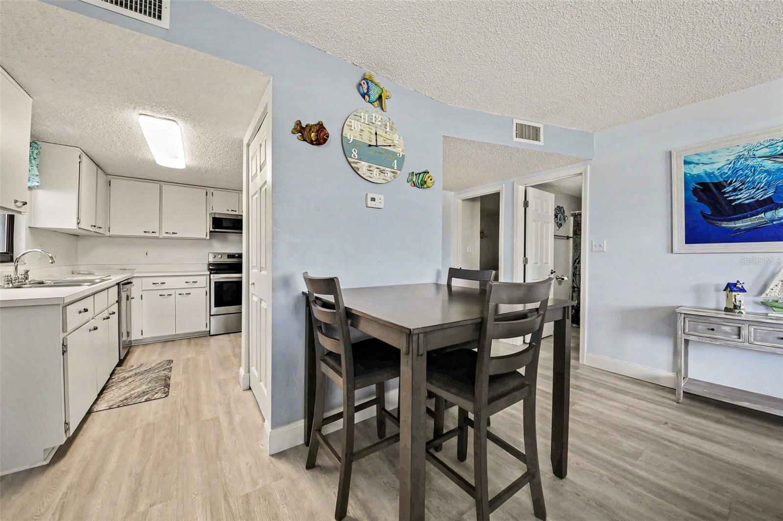 Image 12 of 30 For 3100 Ocean Shore Boulevard 101