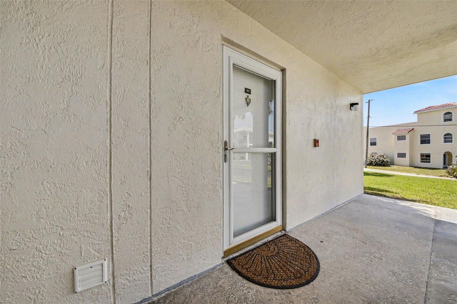 Image 5 of 30 For 3100 Ocean Shore Boulevard 101