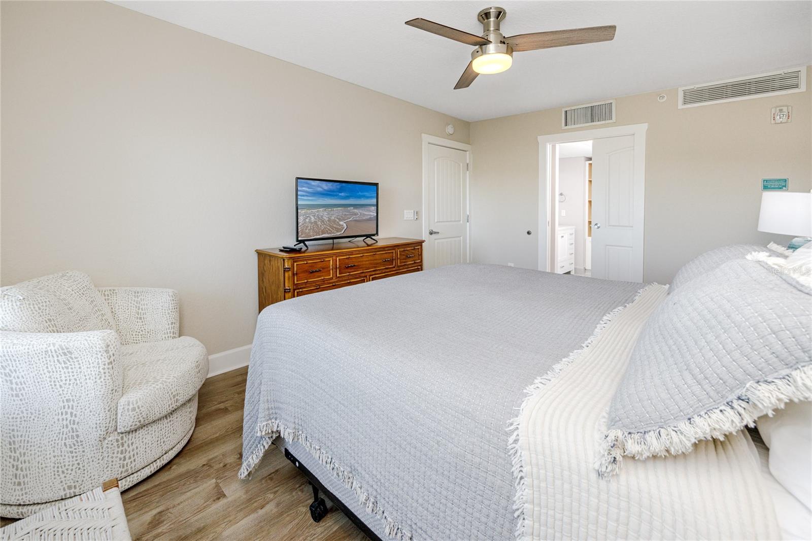 Image 40 of 57 For 399 2nd Street 718