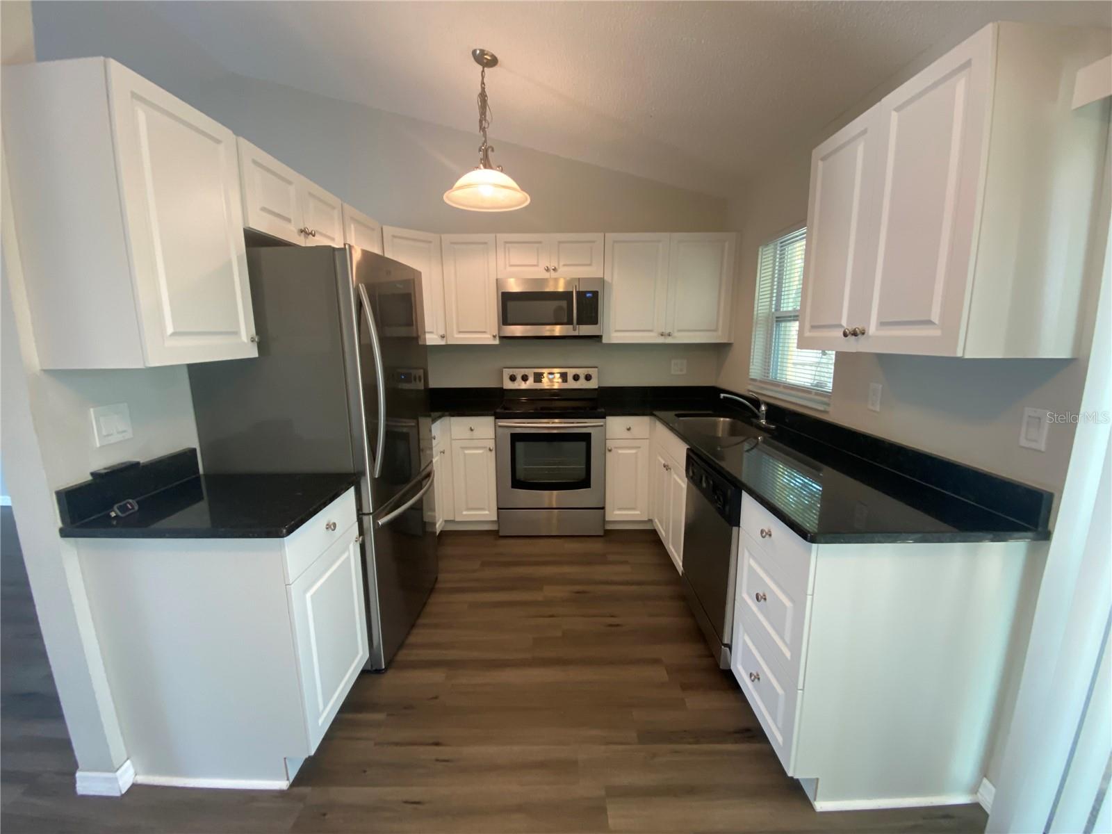 Image 6 of 14 For 3544 Martell Street