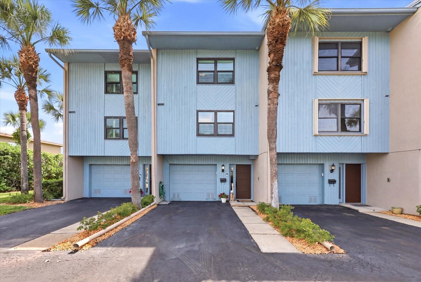 Image 4 of 51 For 11835 3rd Street E