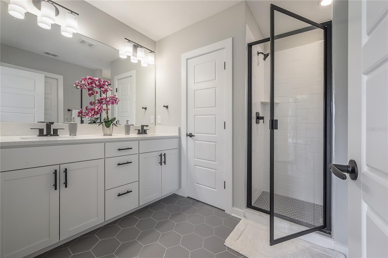 Image 44 of 51 For 4402 Gray Street 1