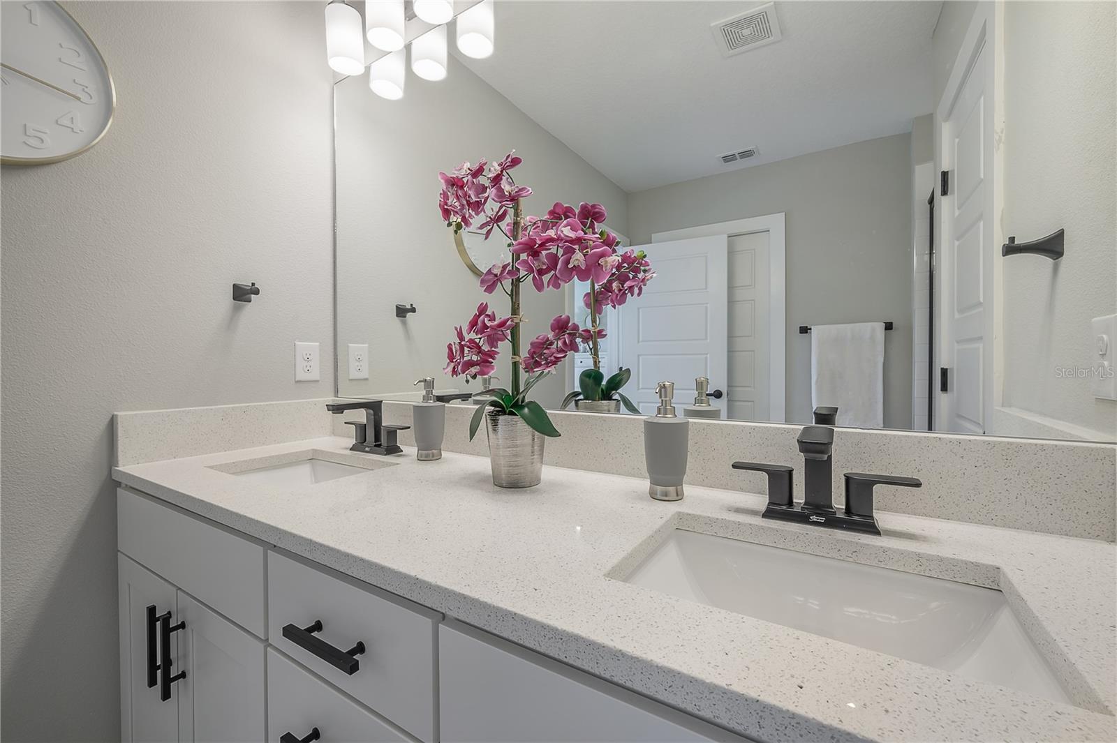 Image 46 of 51 For 4402 Gray Street 1