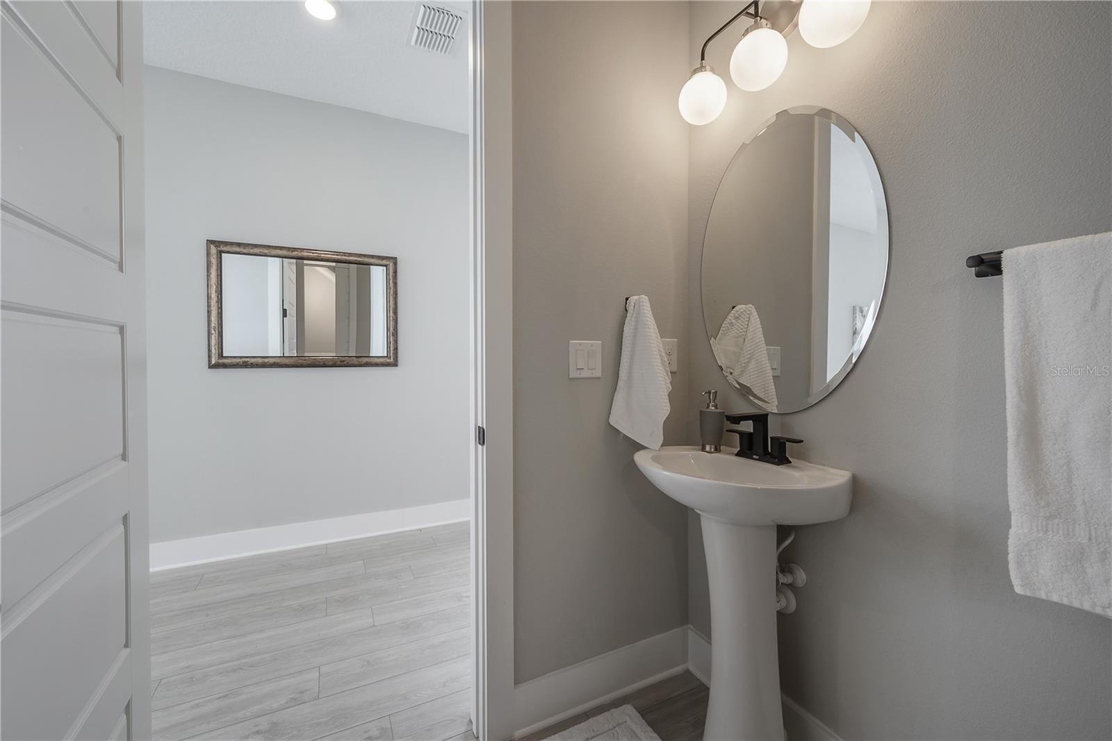 Image 7 of 51 For 4402 Gray Street 1