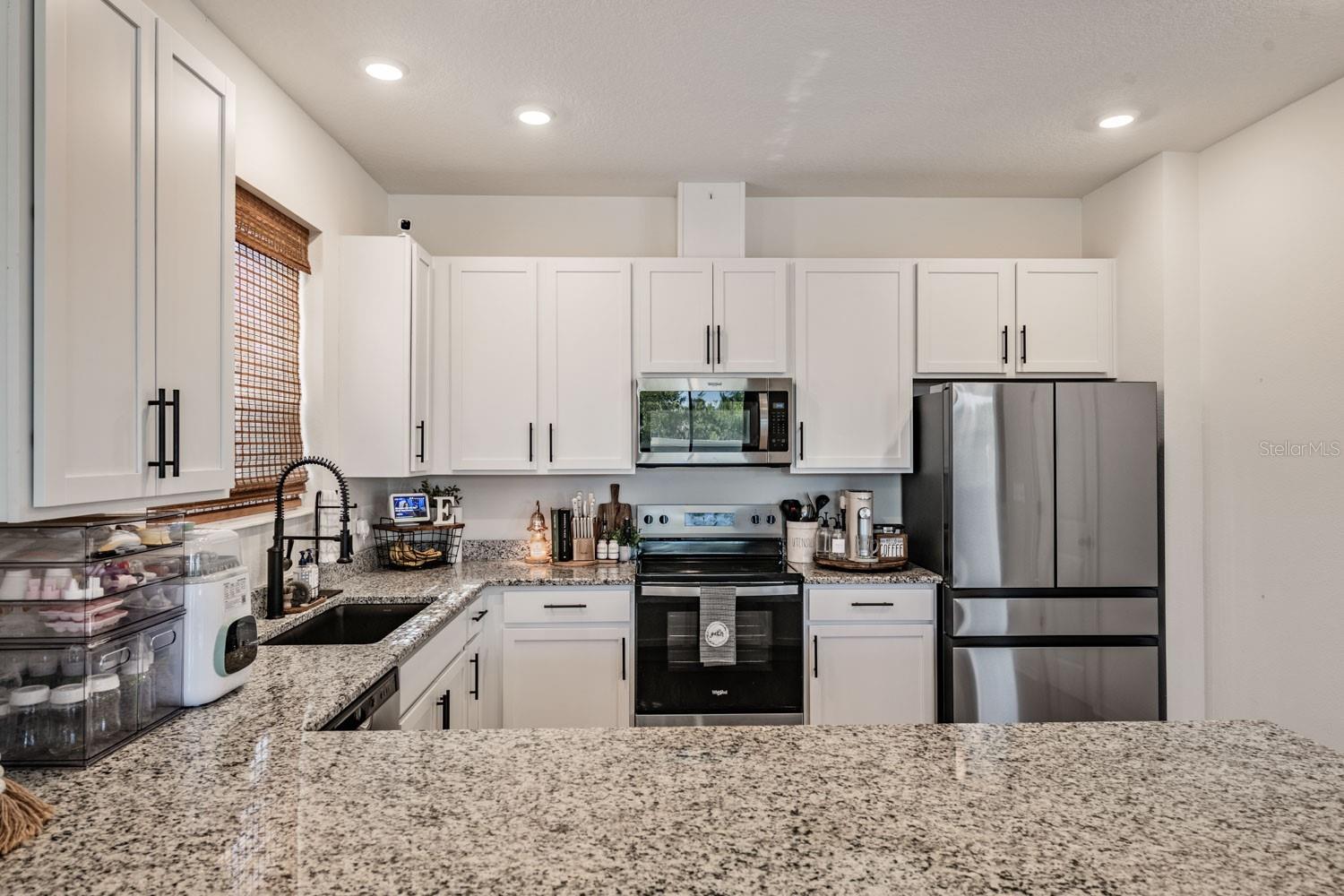 Image 12 of 34 For 37668 Yukon Drive