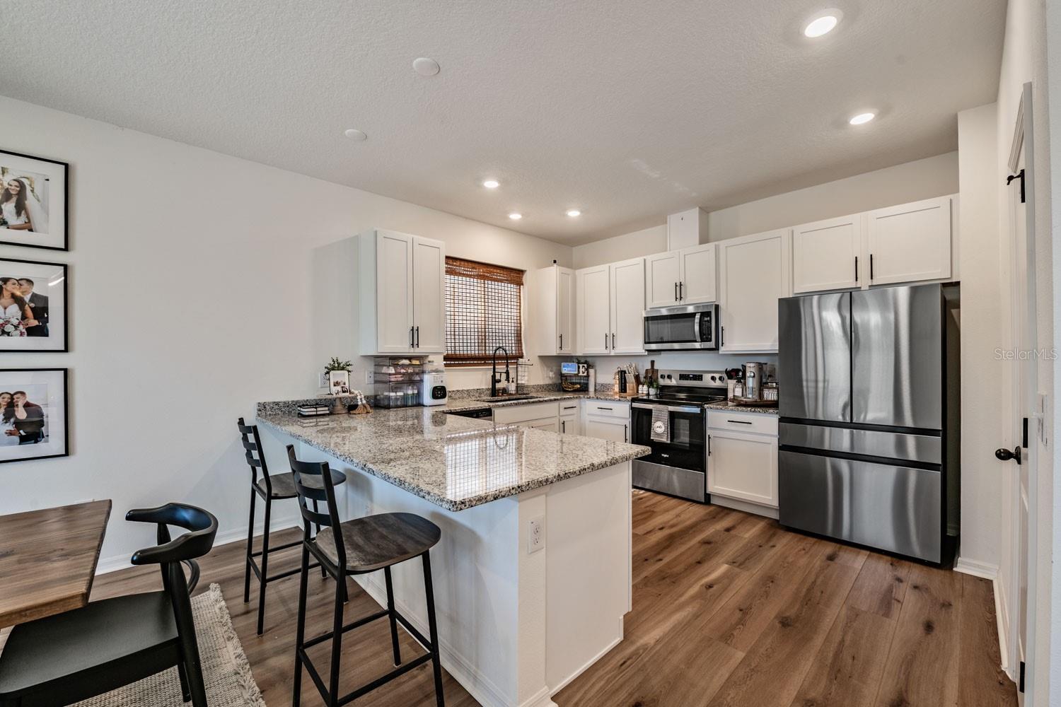 Image 13 of 34 For 37668 Yukon Drive