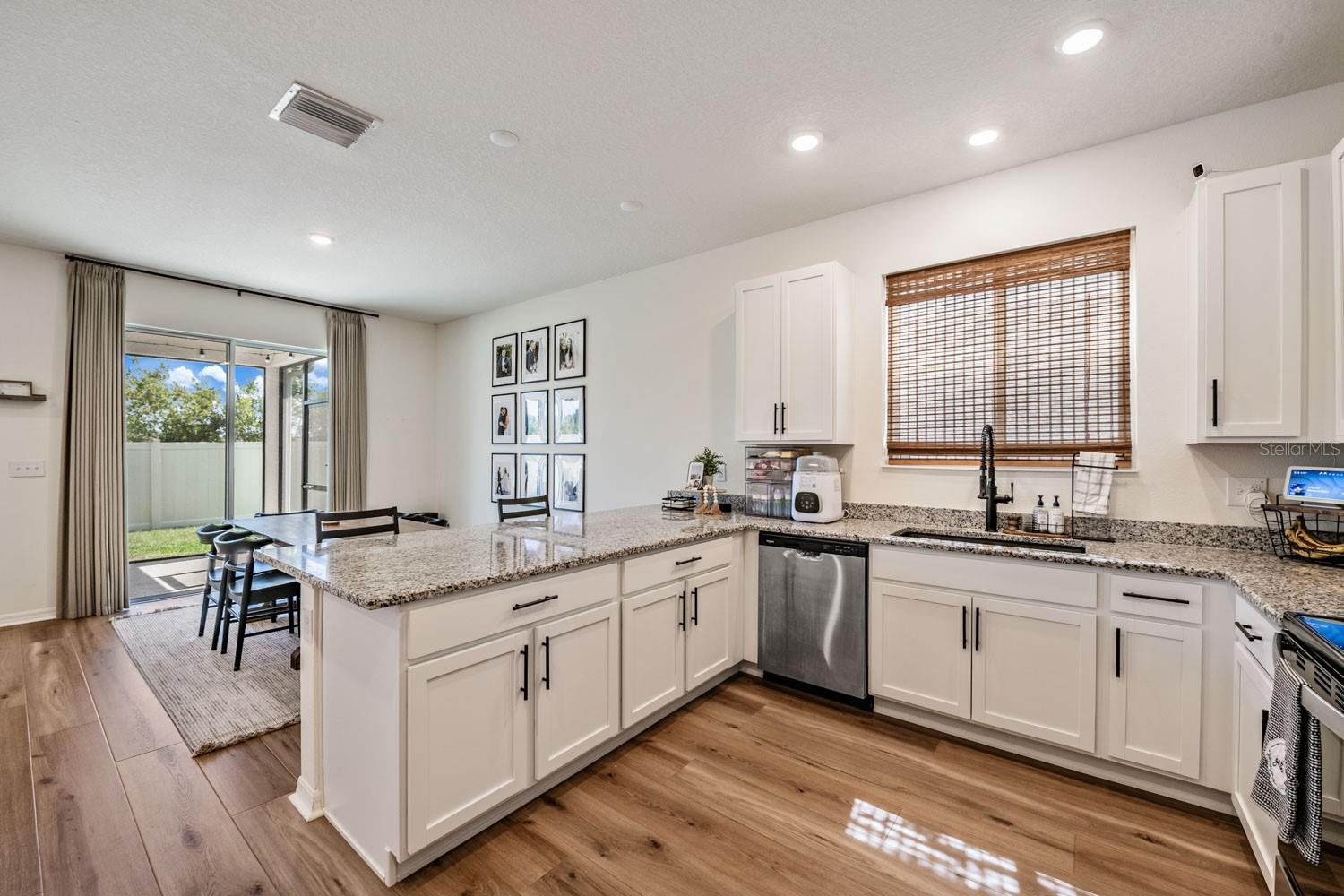 Image 15 of 34 For 37668 Yukon Drive