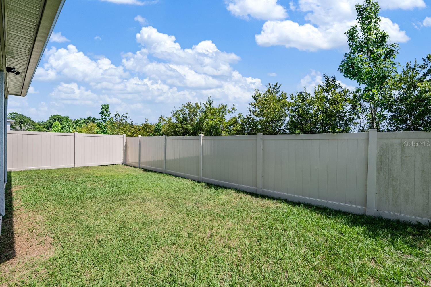 Image 32 of 34 For 37668 Yukon Drive