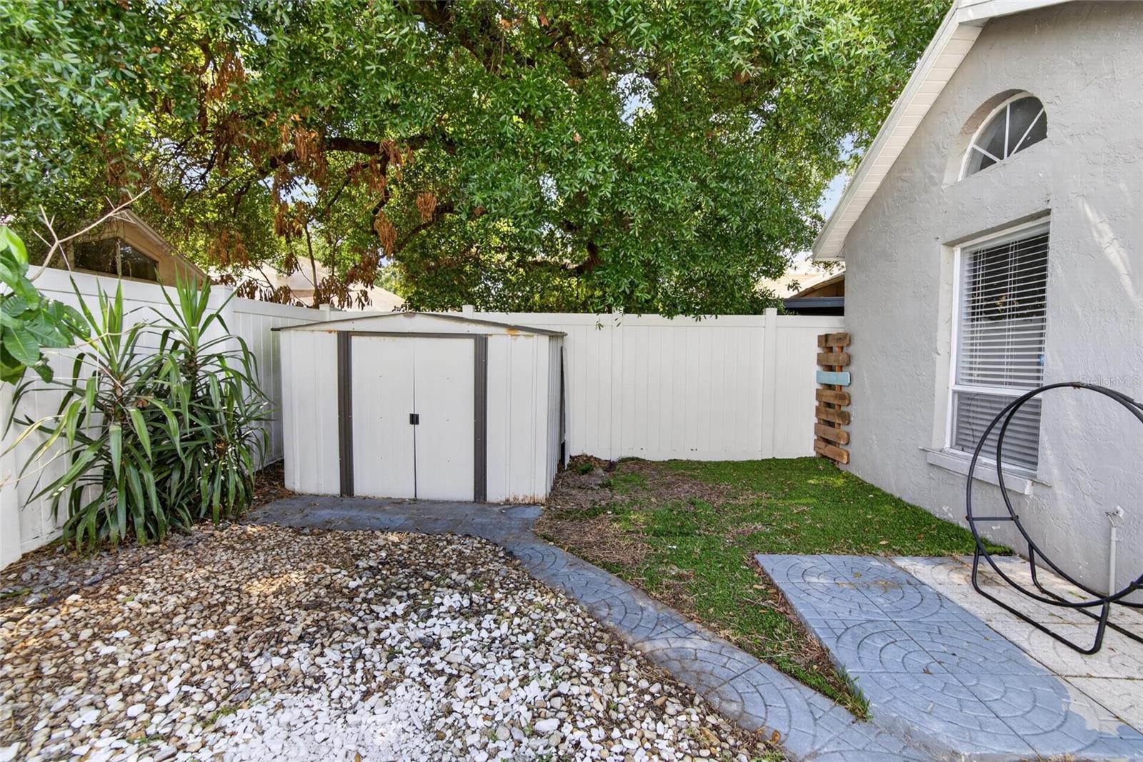 Image 33 of 41 For 305 Sand Ridge Drive