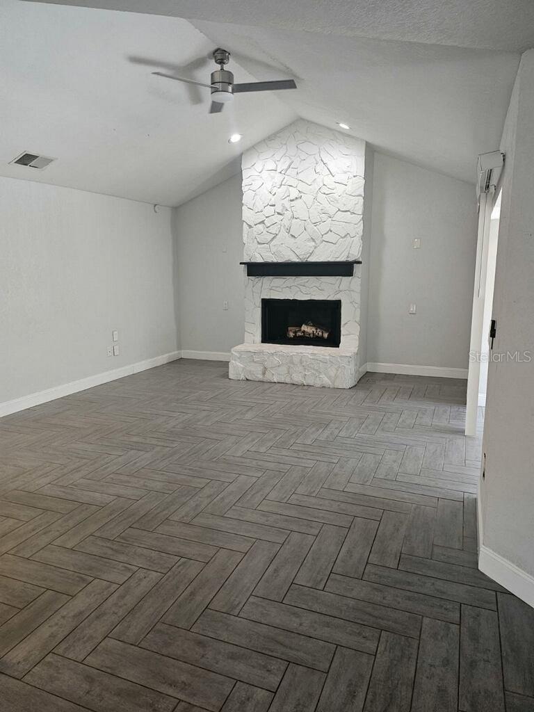 Image 3 of 44 For 2402 Prairie Place