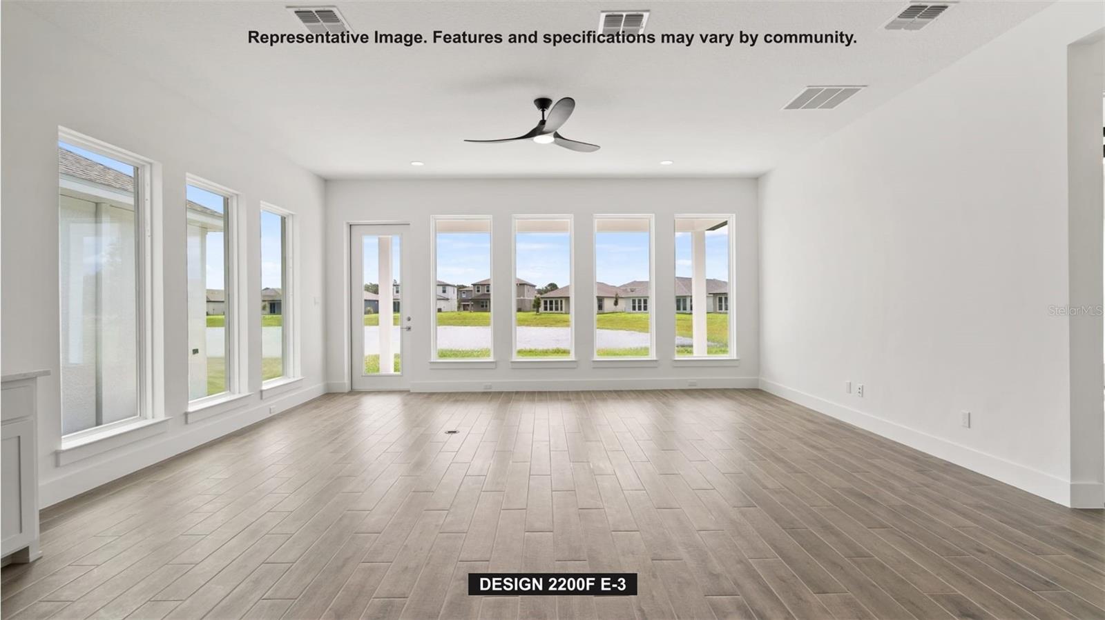 Listing photo id 1 for 7910 Bon Air Way