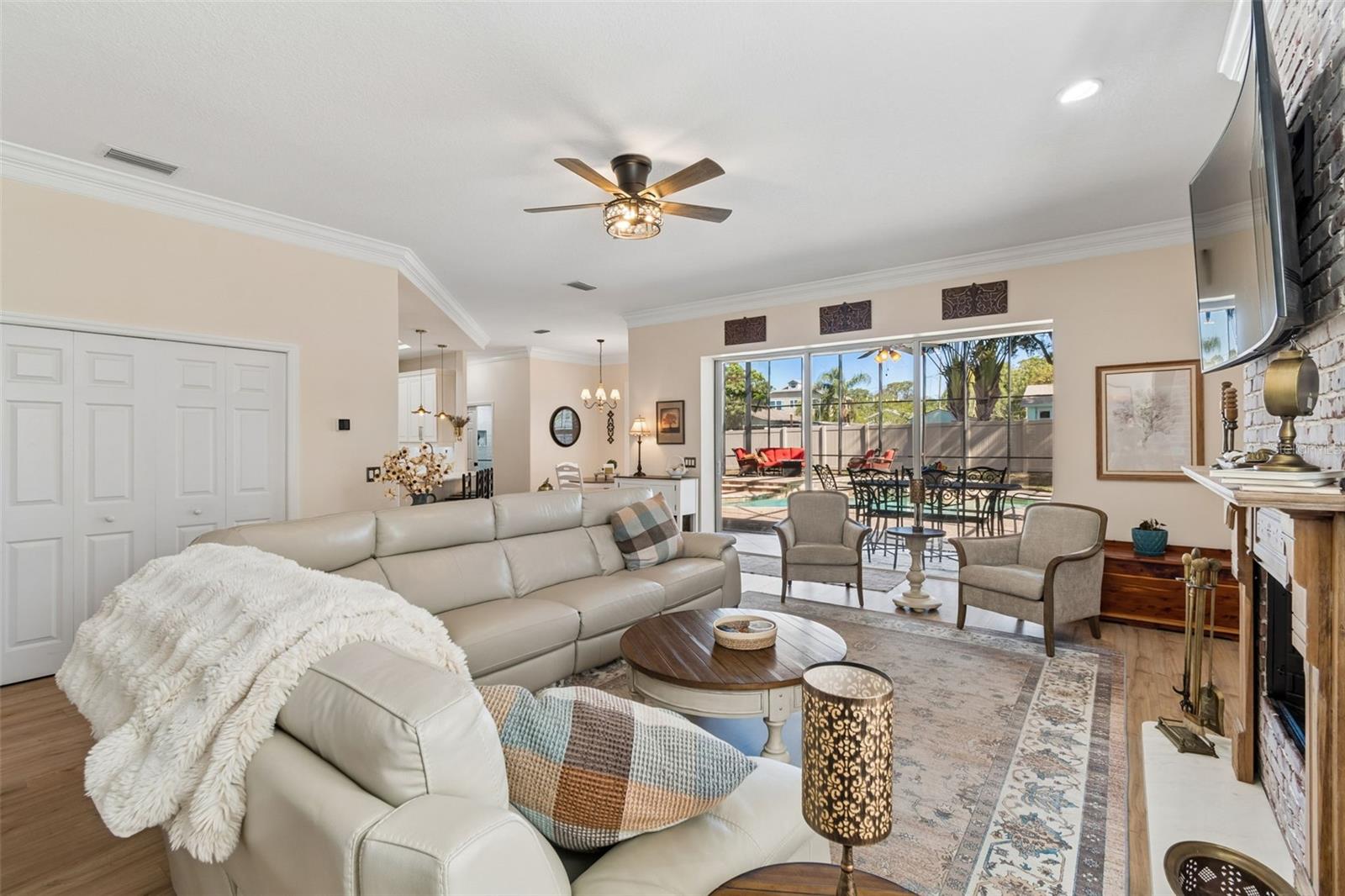 Image 15 of 94 For 471 Kali Court
