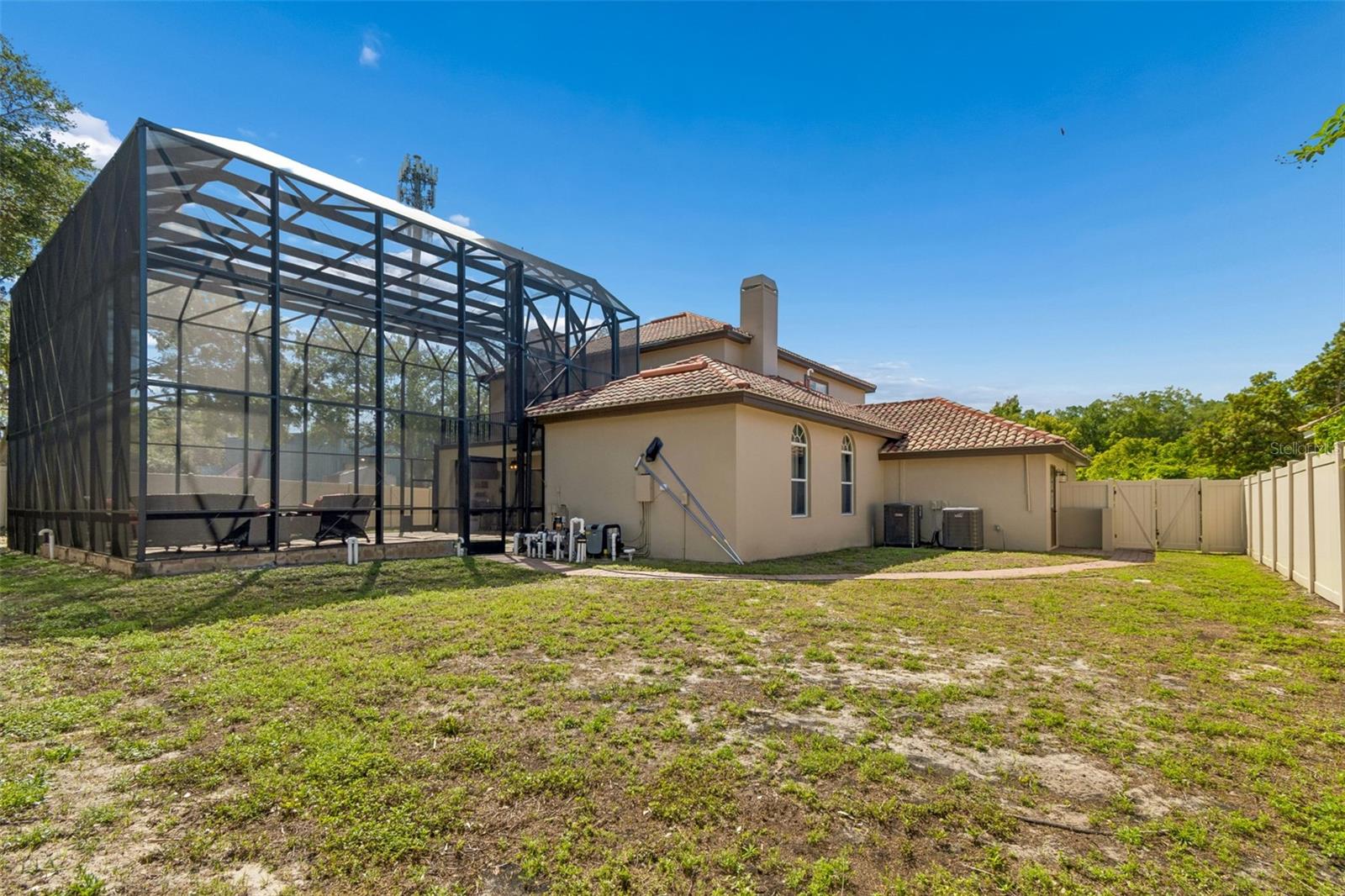 Image 77 of 94 For 471 Kali Court