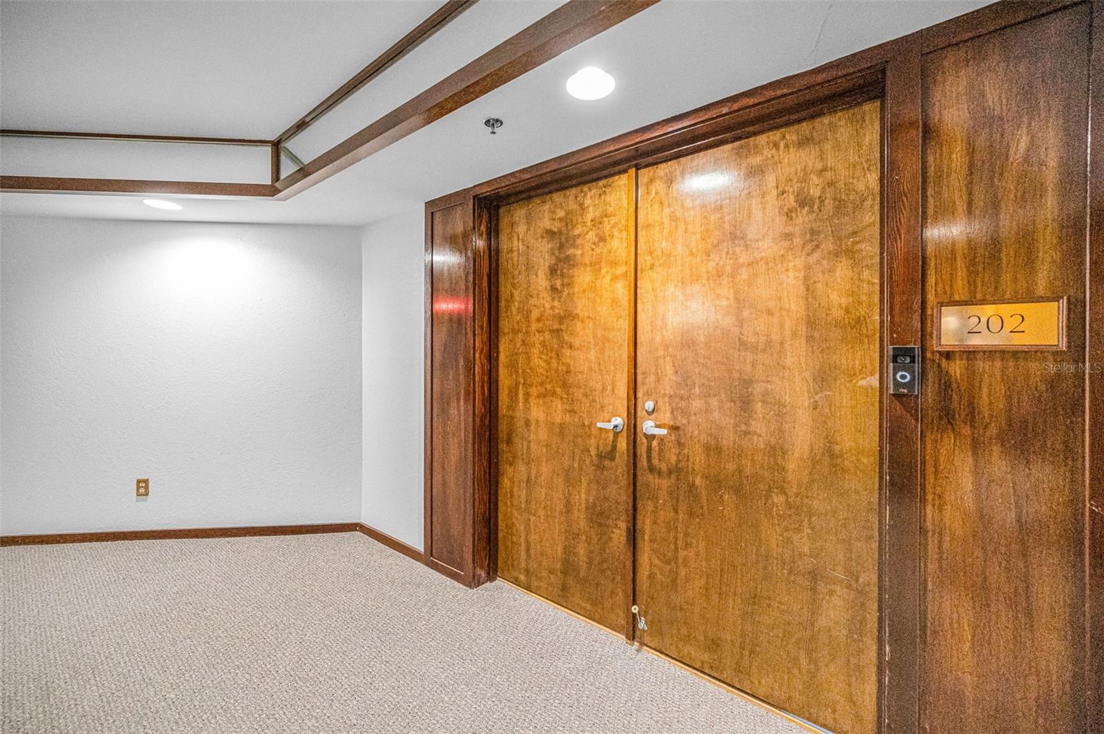 Image 20 of 81 For 1660 Gulf Boulevard 202