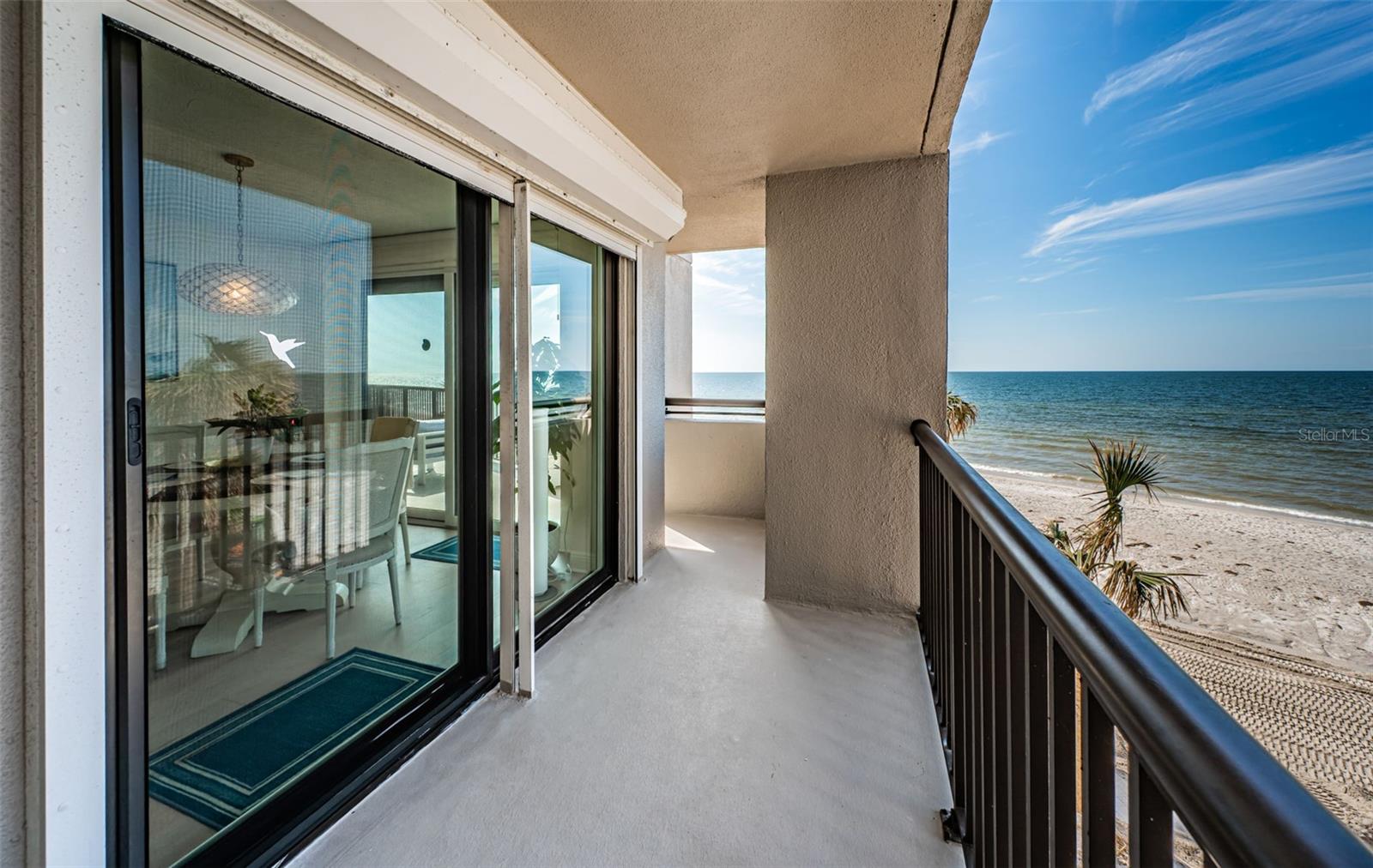 Image 28 of 81 For 1660 Gulf Boulevard 202