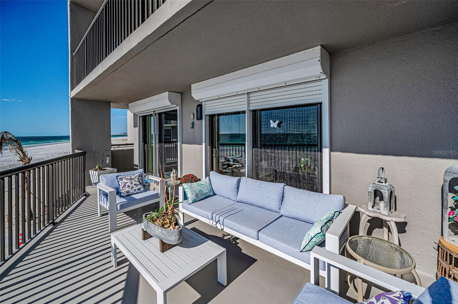 Image 41 of 81 For 1660 Gulf Boulevard 202