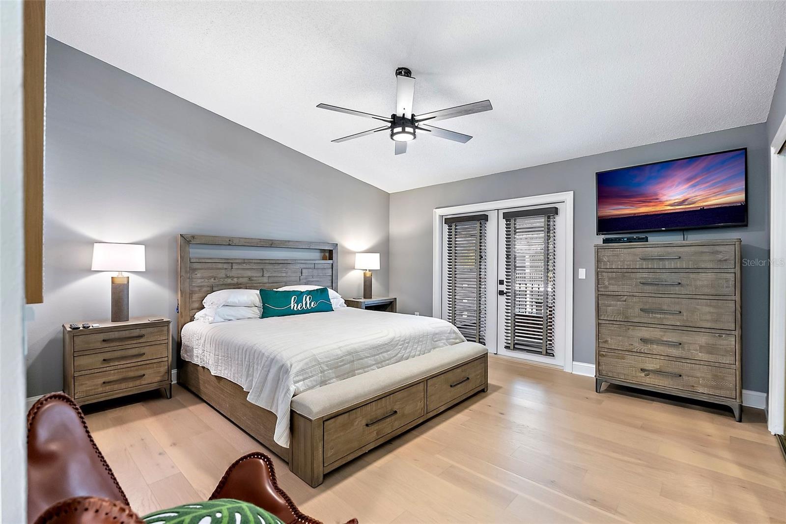 Image 15 of 40 For 637 Pinellas Bayway S 207