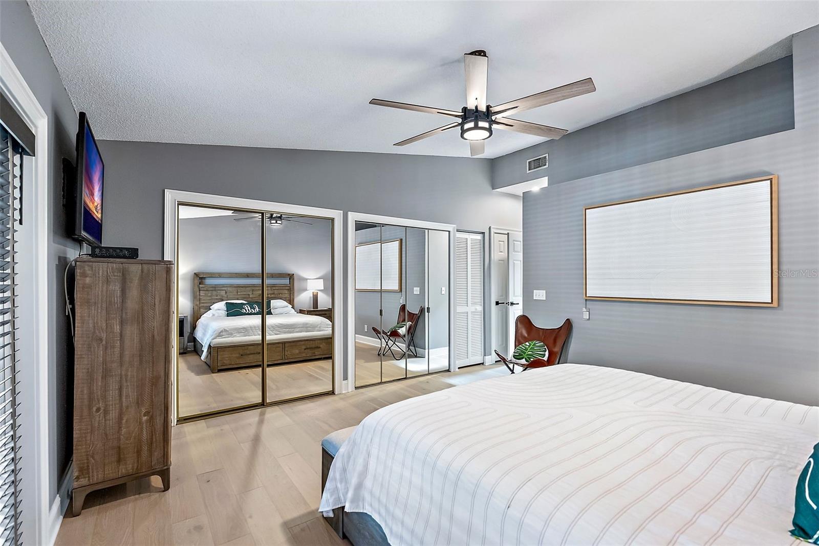 Image 16 of 40 For 637 Pinellas Bayway S 207