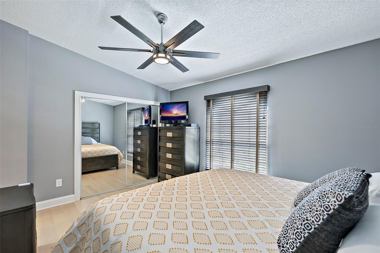Image 23 of 40 For 637 Pinellas Bayway S 207