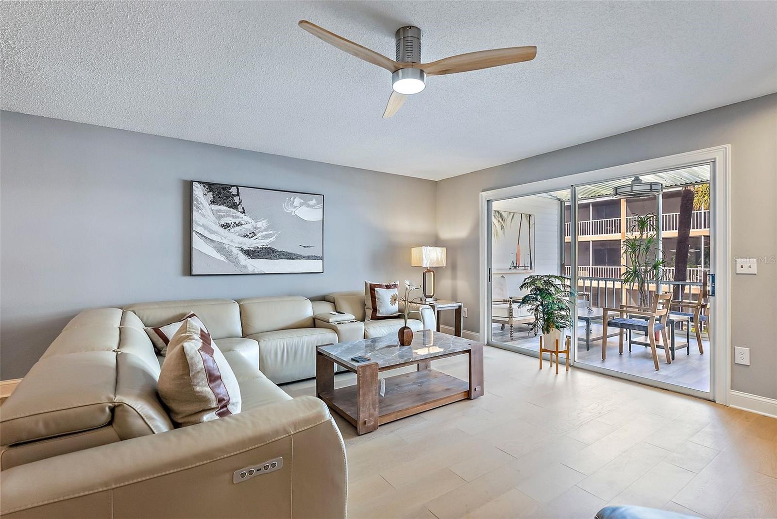 Image 8 of 40 For 637 Pinellas Bayway S 207