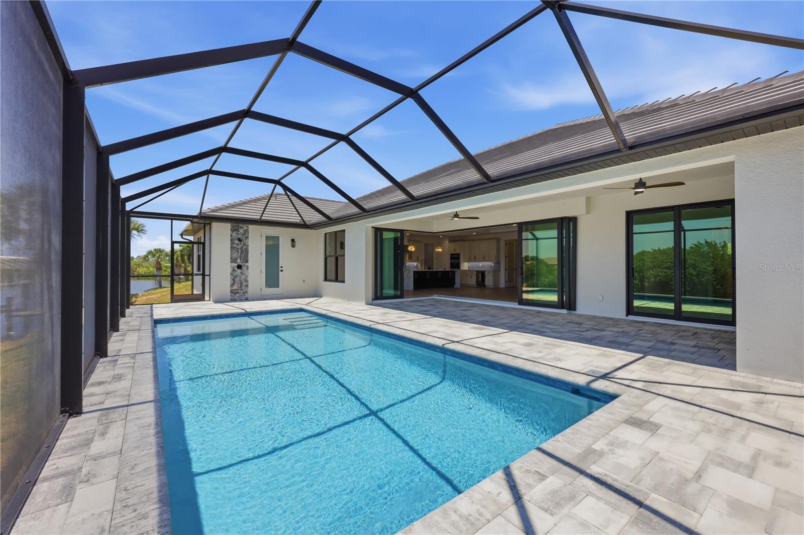 Image 25 of 33 For 14354 Aurella Circle