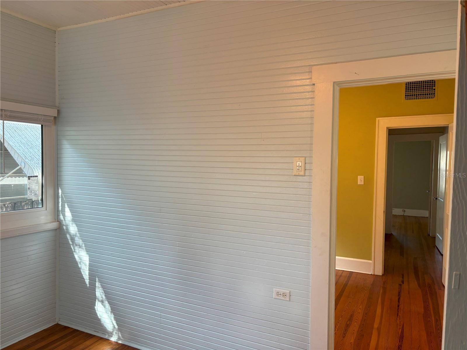 Image 12 of 20 For 1118 23rd Avenue N